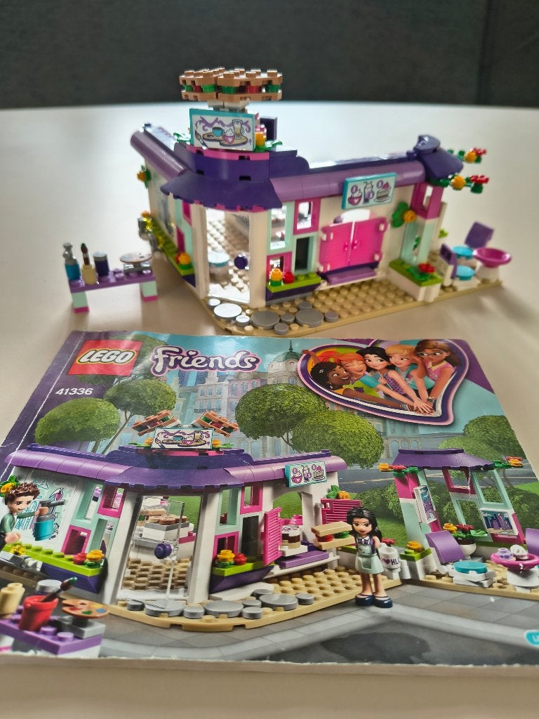 LEGO Friends Emma's Kunstcafé - 41336 (en evt. 41332), Lego, Ophalen of Verzenden, Zo goed als nieuw, Complete set