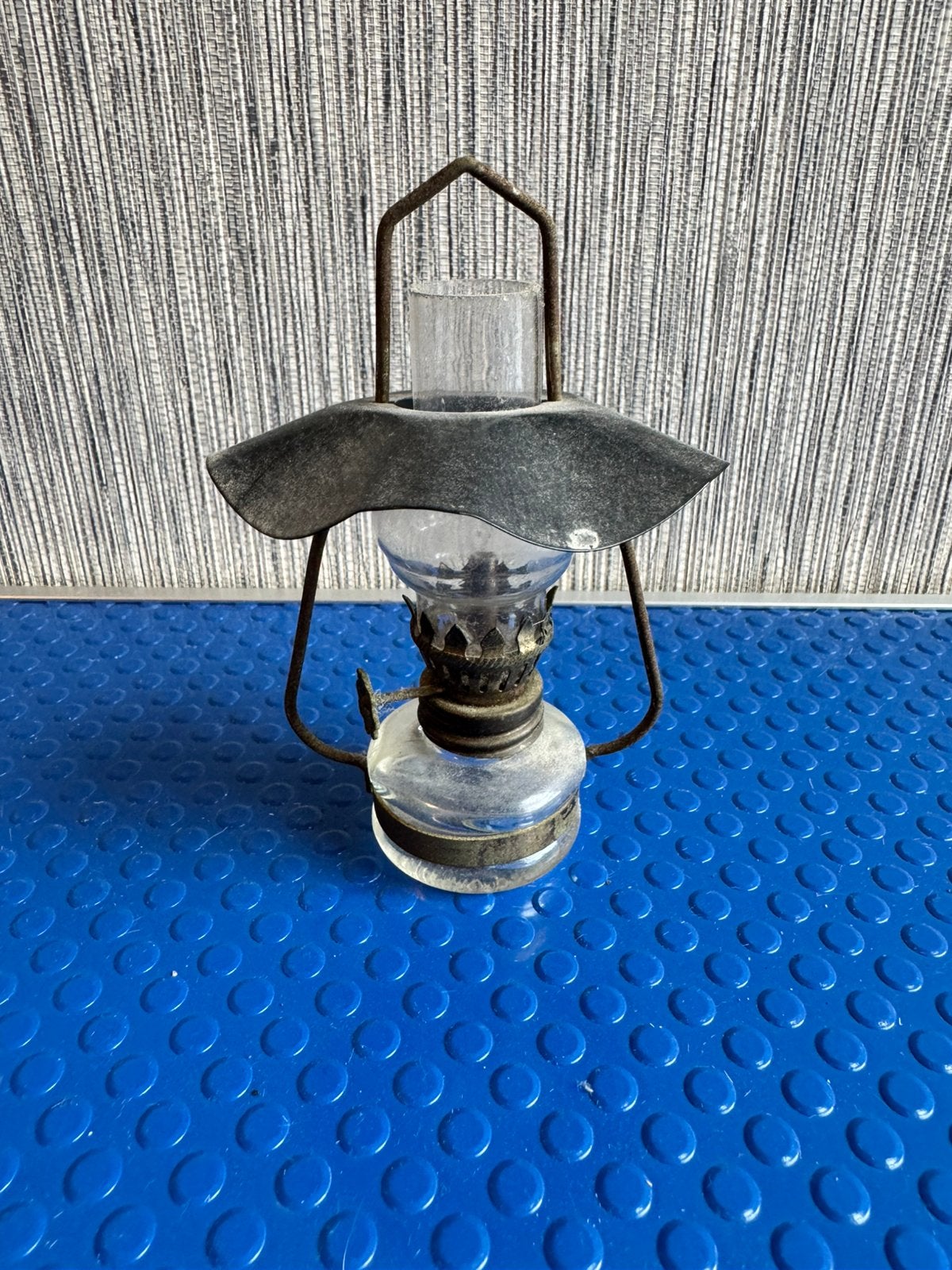 Antieke miniatuur olielamp / petroleumlantaarn – compleet, Ophalen of Verzenden
