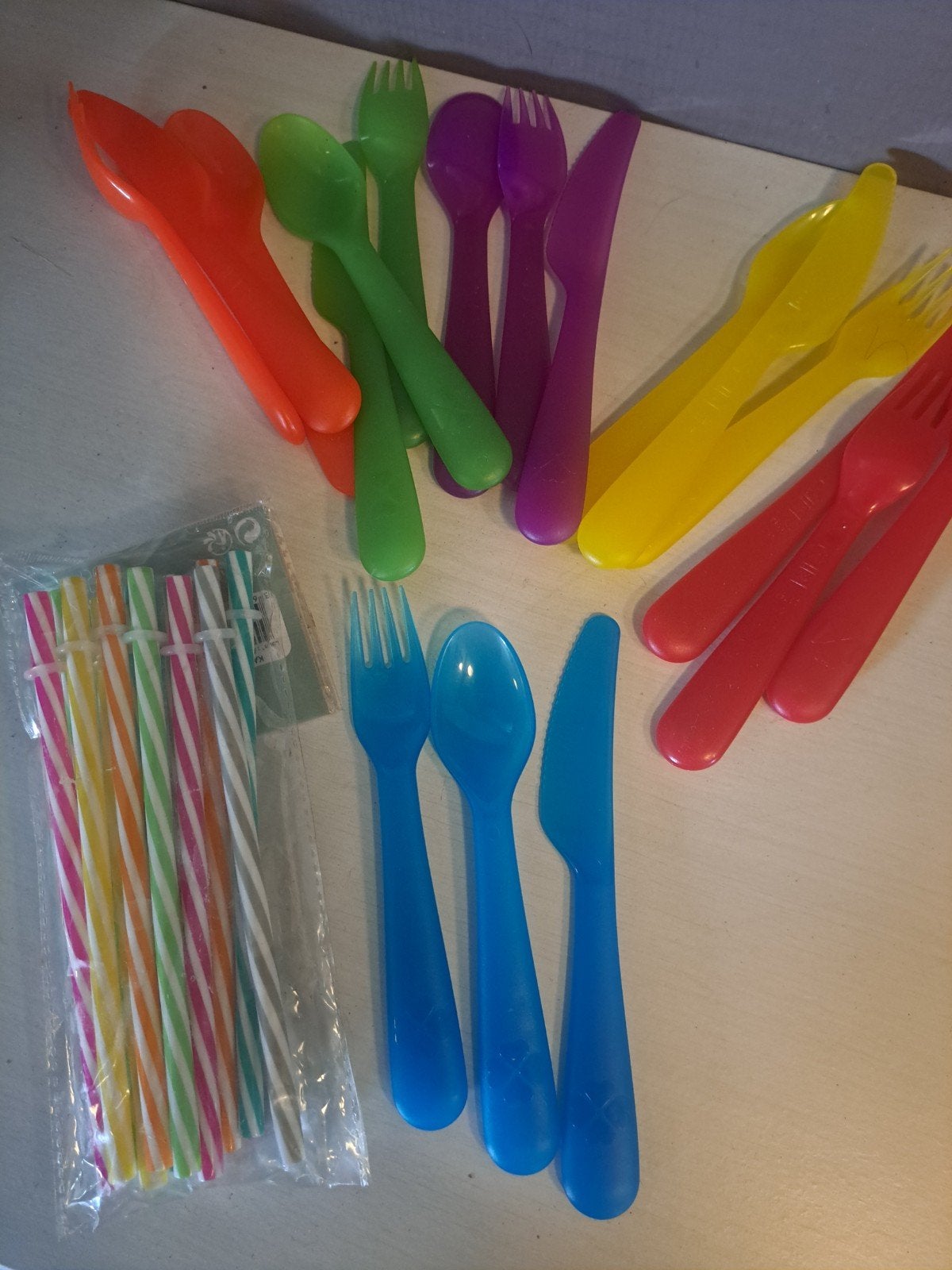 Plastic bestek en rietjes,  6 sets, Ophalen of Verzenden