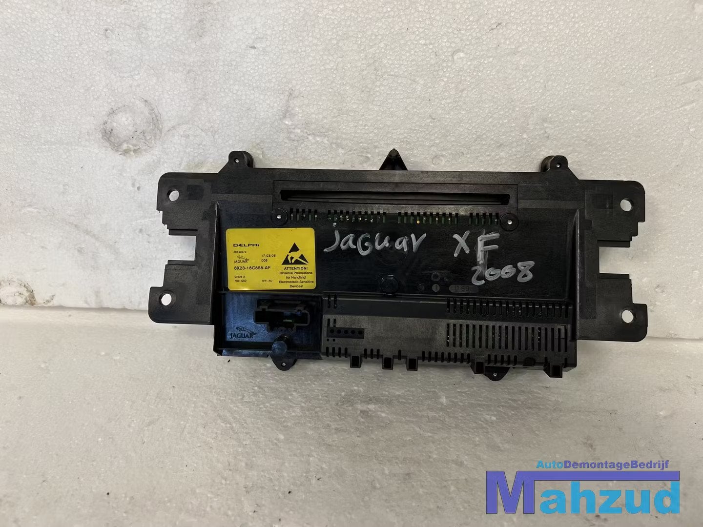 JAGUAR XF Kachel airco bedieningspaneel radio 8X2318C858AF, Gebruikt, Abbey Road, Whitley 1
CV3 4LF  Coventry, Jaguar, Jaguar Land Rover Limited
