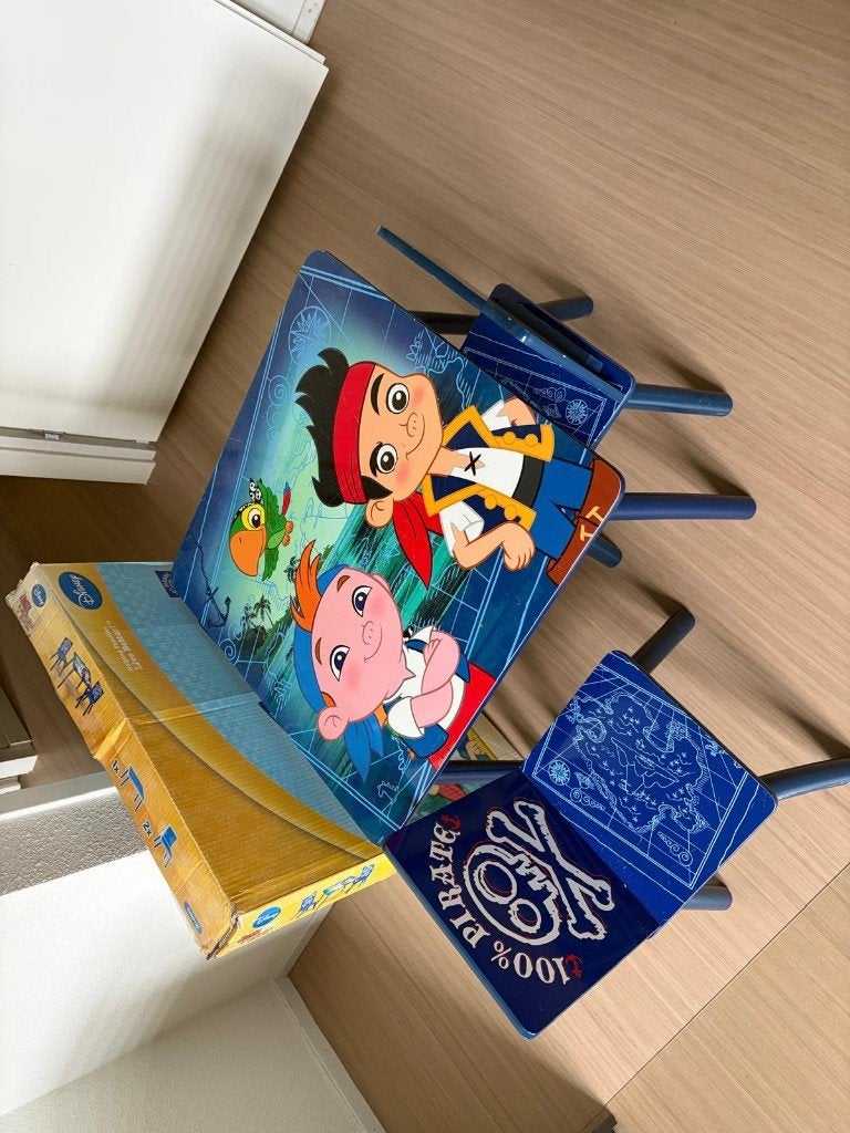 Kindertafel piraat, Ophalen, Gebruikt, Tafel(s) en Stoel(en)