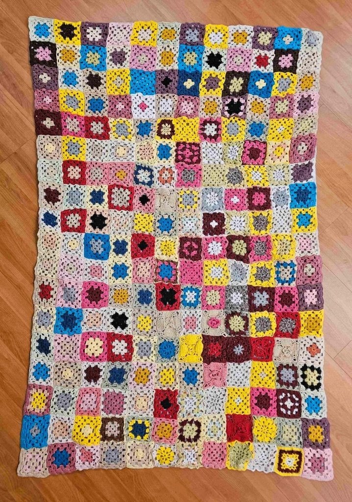 Vrolijke granny square 142/90 cm, Gebruikt, Djt@dejuistetoon.eu, Ophalen of Verzenden, Mon Plaisir 19, Etten-Leur, Netherlands