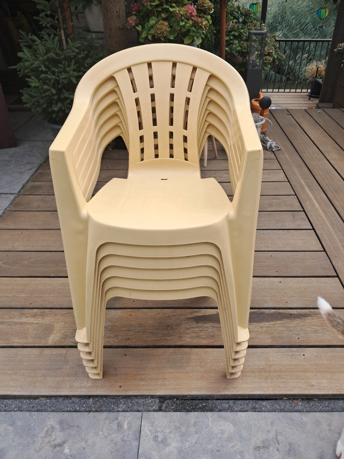 6 stapelstoelen van Jardin, Ophalen