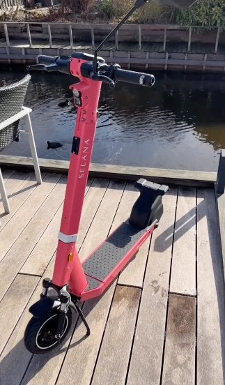 Selana legale step roze - paars, Fietsen en Brommers, Ophalen, Zo goed als nieuw, Elektrische step (E-scooter), Selana