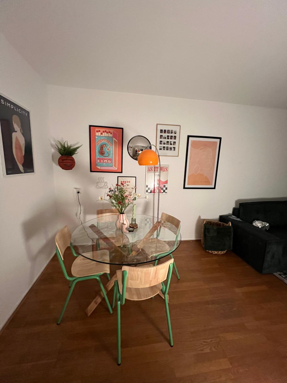 Glazen eetkamertafel