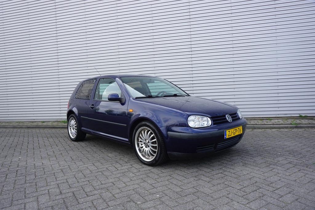 Volkswagen Golf 1.6 (bj 1999), Metallic lak, Bedrijf, Handgeschakeld, Onderhoudsboekje