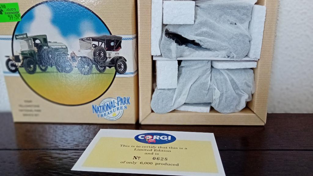 Corgi classics, Hobby en Vrije tijd, Modelauto's | 1:50, Ophalen, Bus of Vrachtwagen, Corgi