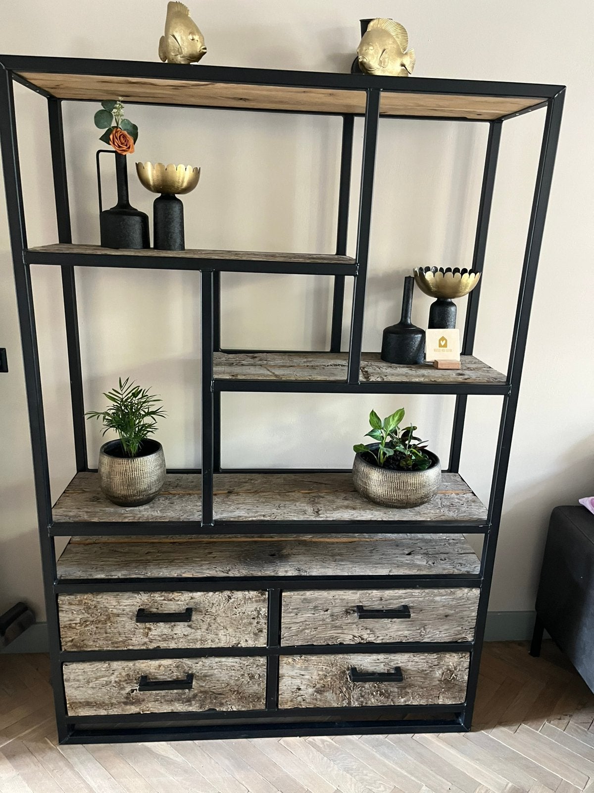 Prachtige industriële kast met houtlook en 4 lades, Huis en Inrichting, Kasten | Wandmeubels, Ophalen, Zo goed als nieuw, Minder dan 150 cm