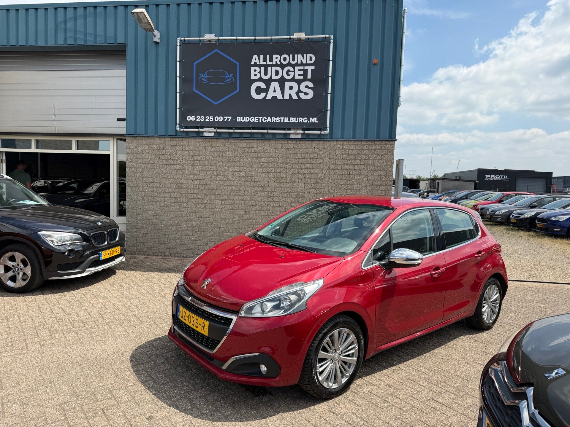 Peugeot 208 1.2 PureTech Allure export prijs, Voorwielaandrijving, Stof, Gebruikt, 1199 cc