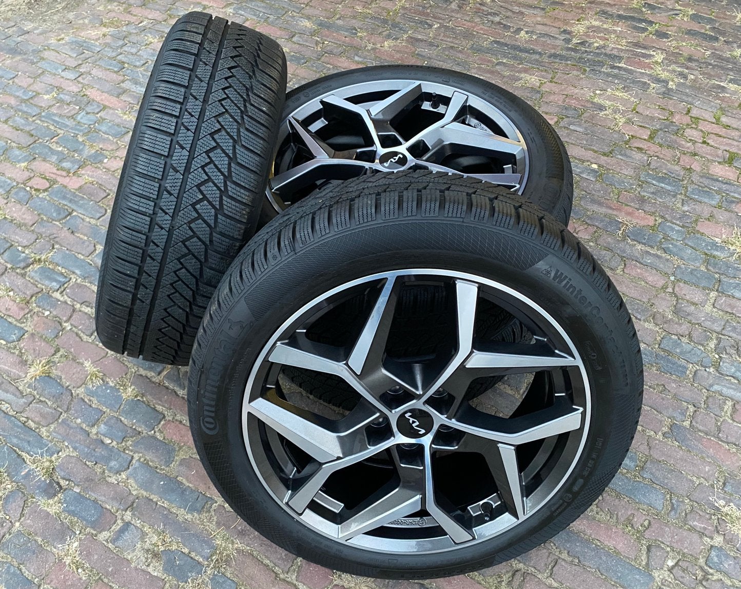NIEUWE orig. 19” Kia EV3 EV4 velgen + 215/50R19 winterbanden