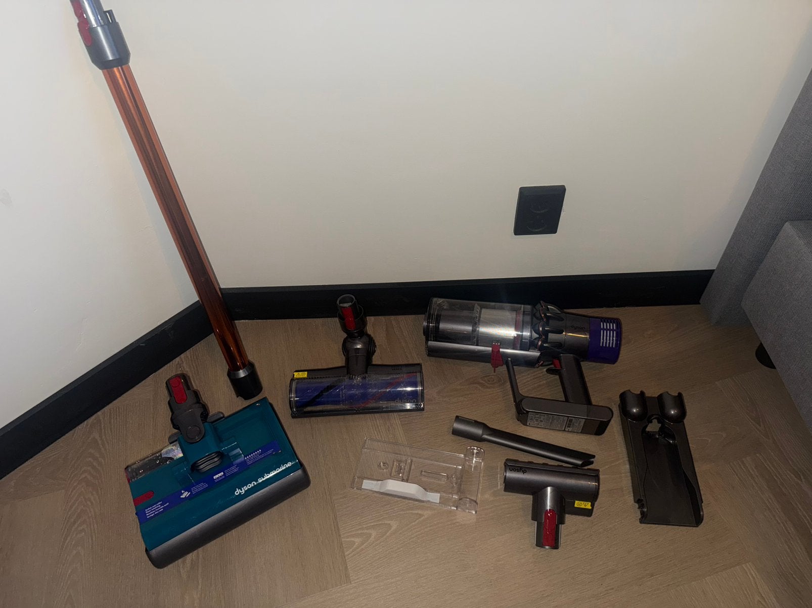 Dyson V10 Submarine – slechts 2 keer gebruikt, Witgoed en Apparatuur, Ophalen, Zo goed als nieuw