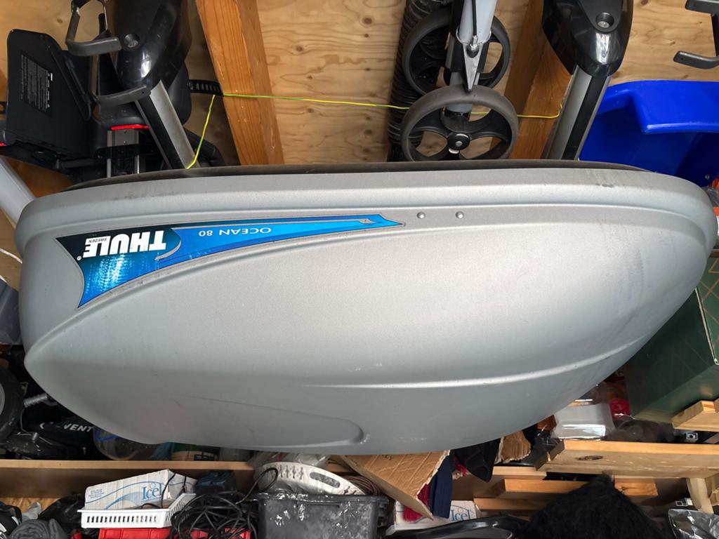 Thule Ocean 80 dakkoffer met originele Audi A6 dakdragers, Ophalen, Gebruikt