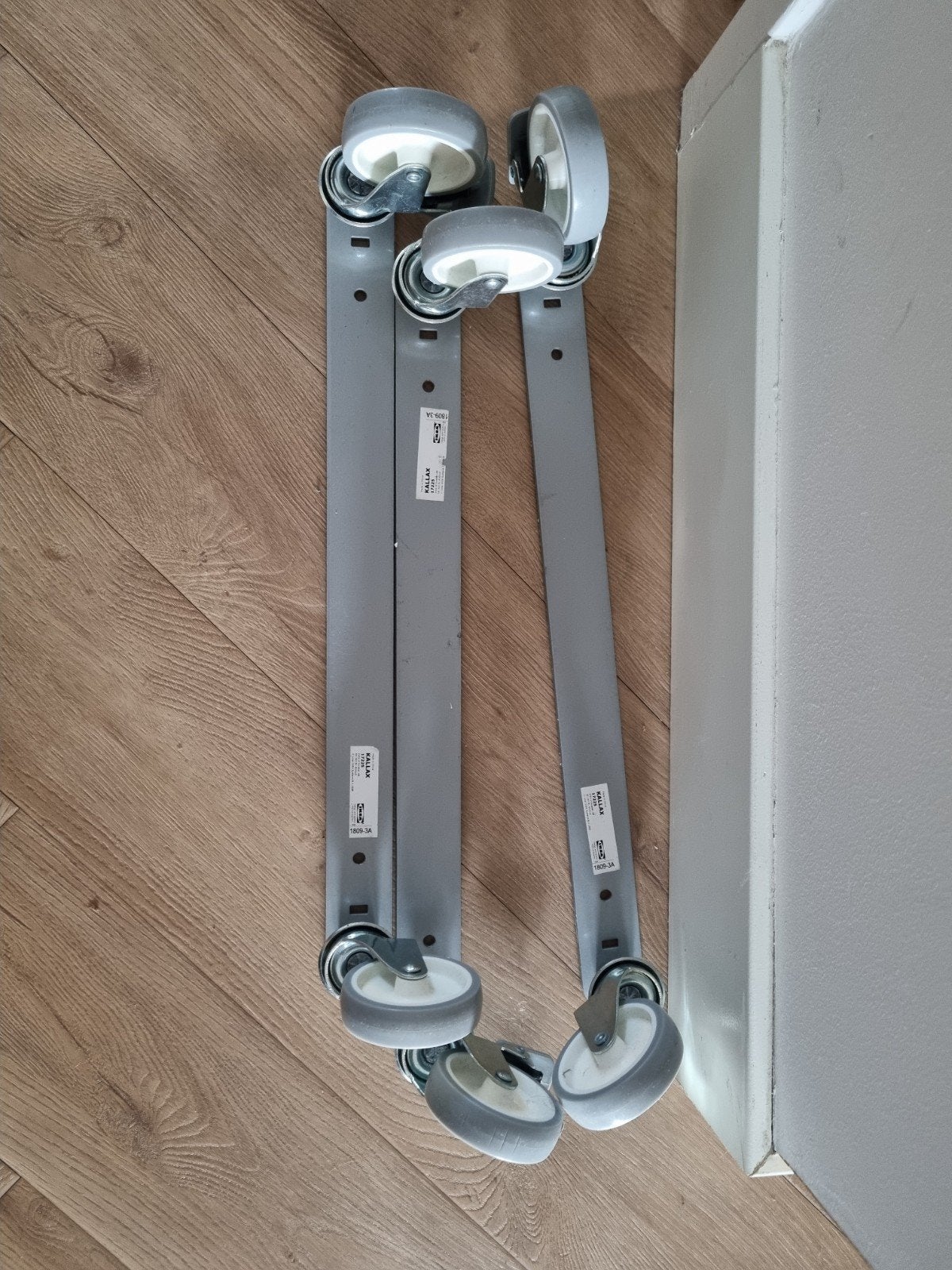 Wielen voor IKEA Kallax kast - set van 4, Ophalen, Zo goed als nieuw