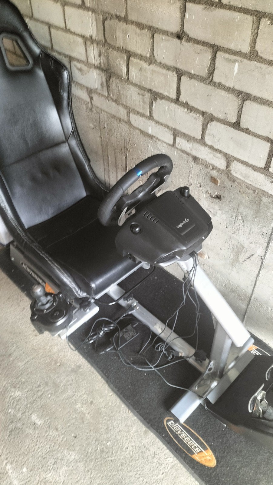 Logitech G29 Driving Force racestuur met Playseat, Spelcomputers en Games, Spelcomputers | Sony PlayStation Consoles | Accessoires