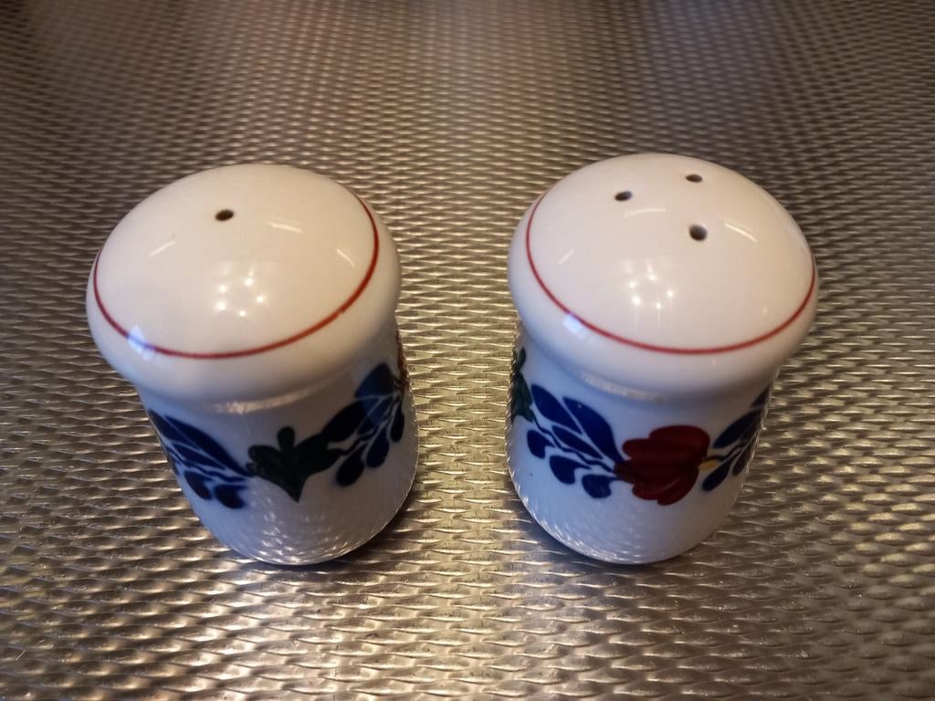 Boerenbont peper- en zoutvaatje, €5,- p/st., Huis en Inrichting, Keuken | Servies, Gebruikt, Overige typen, Ophalen of Verzenden