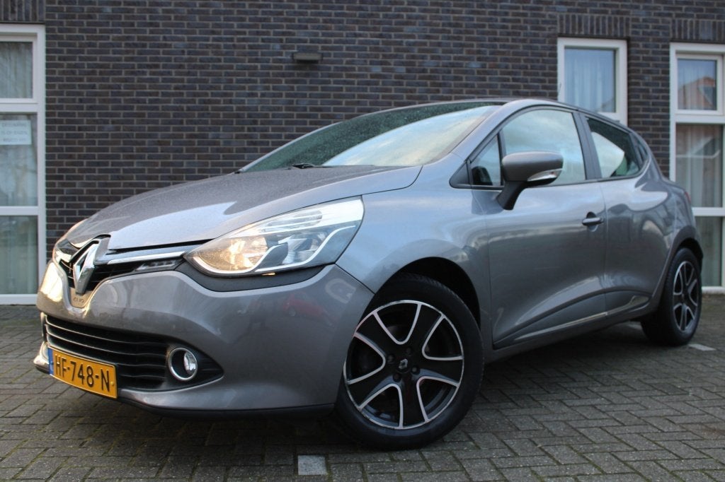 Renault Clio 1.5 dCi-5 drs-airco-navi-lage km stand !, Auto's, Voorwielaandrijving, Stof, Gebruikt, 4 cilinders