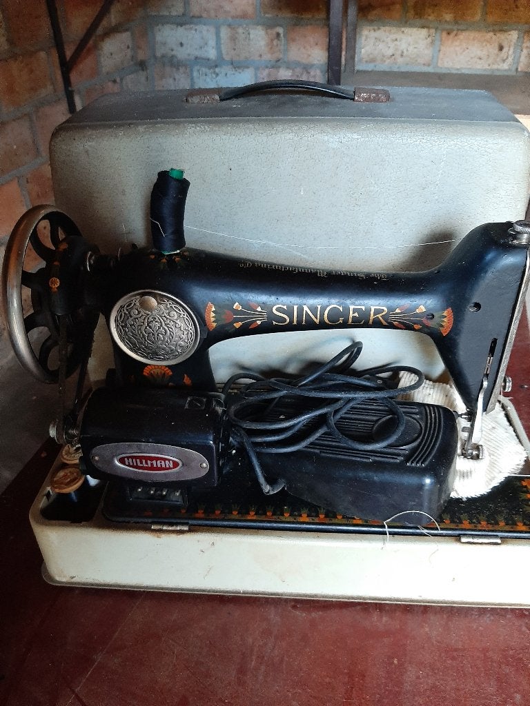 Antieke naaimachine, Ophalen