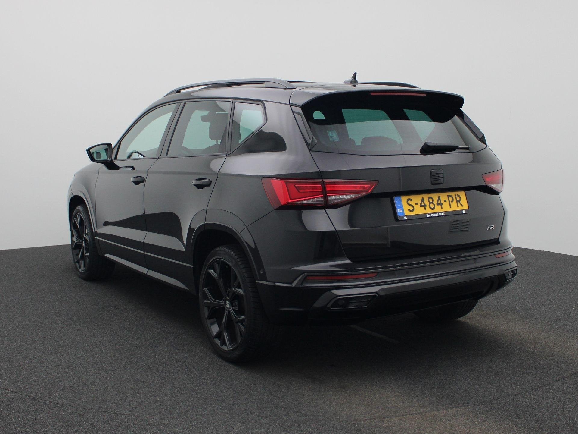 SEAT Ateca 1.5 TSI FR Business Intense | PANORAMADAK | BLACK, Auto's, Seat, Voorwielaandrijving, 12 maanden, 4 cilinders, Ateca