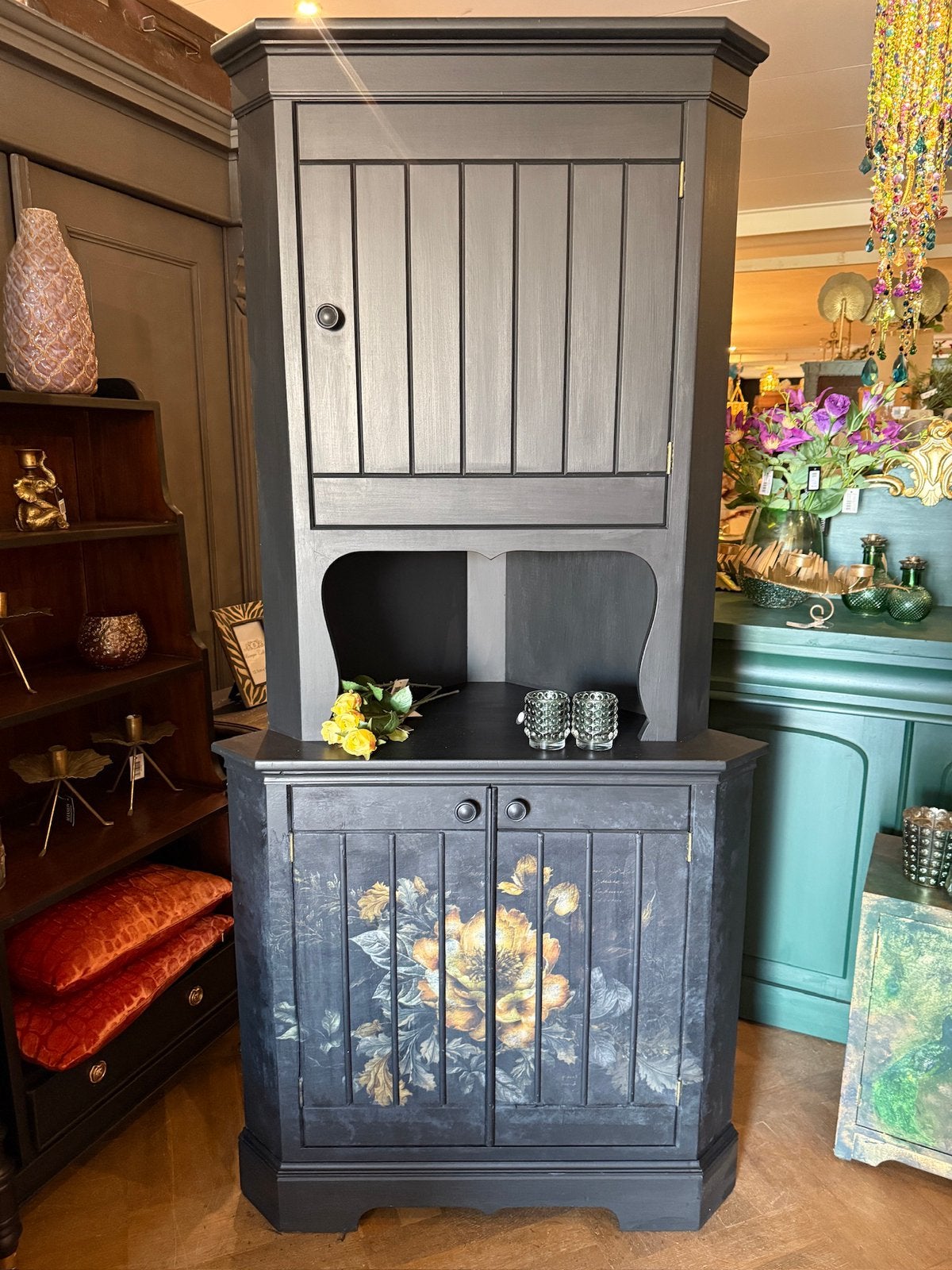 Vintage hoekkast, buffetkast, brocante hoekbuffet, kast VdlM, Huis en Inrichting, Ophalen, 50 tot 100 cm, Zo goed als nieuw, 150 tot 200 cm