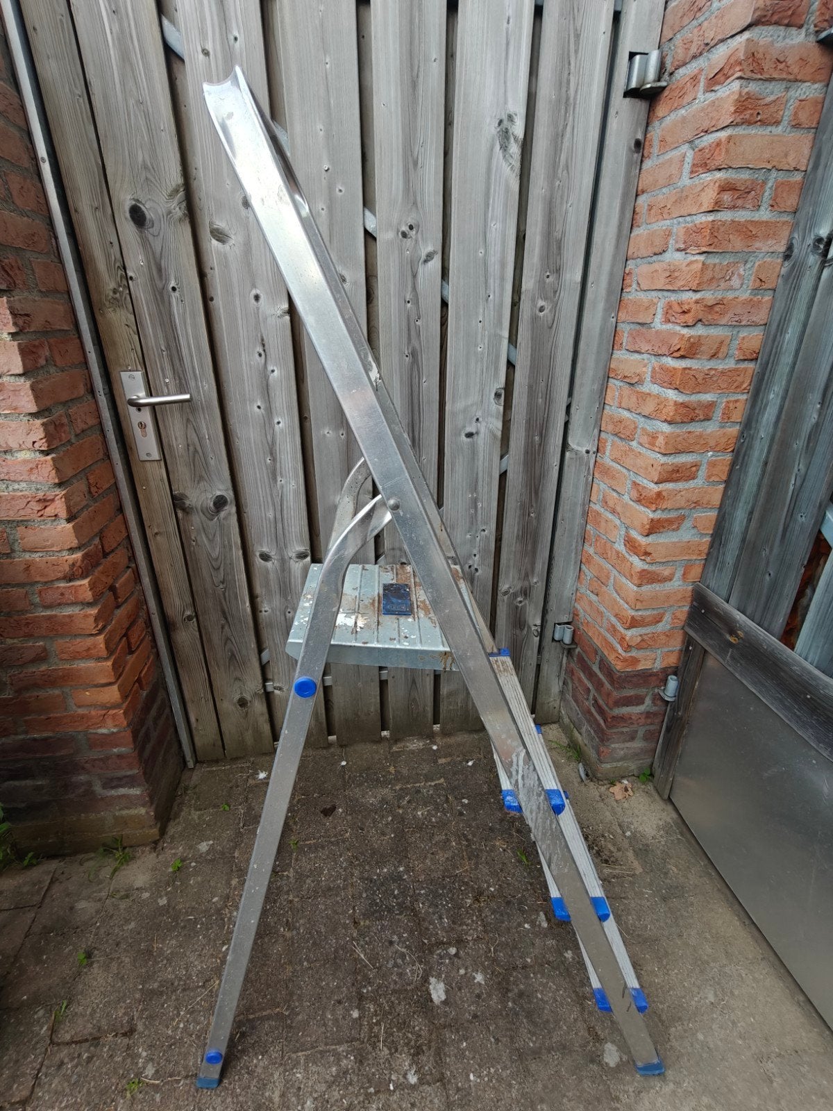 Handig aluminium huishoudtrapje, 4 treden., Ophalen, Gebruikt, Trap, Opvouwbaar of Inschuifbaar