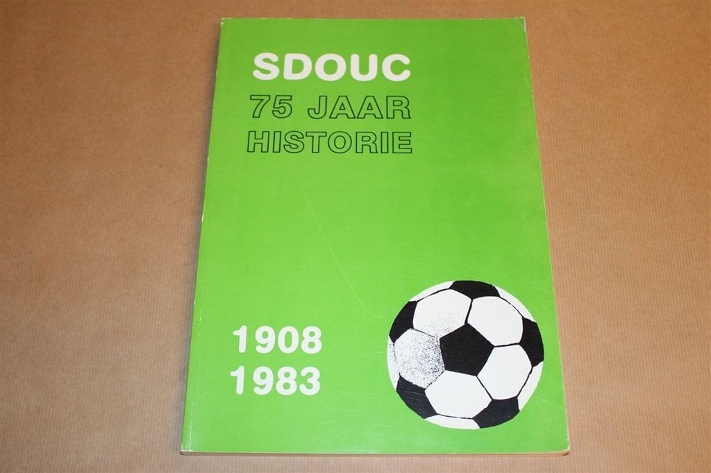 Jubileumboek SDOUC Ulft — 75 Jaar Historie [1908-1983], Ophalen of Verzenden, Gelezen, Watersport en Hengelsport