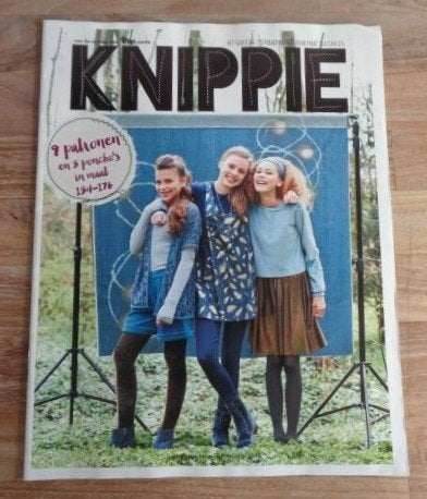Knippie bijlage nr. 5/2017, 9 patronen & poncho maat 134/176, Hobby en Vrije tijd, Kledingpatronen, Verzenden, Zo goed als nieuw