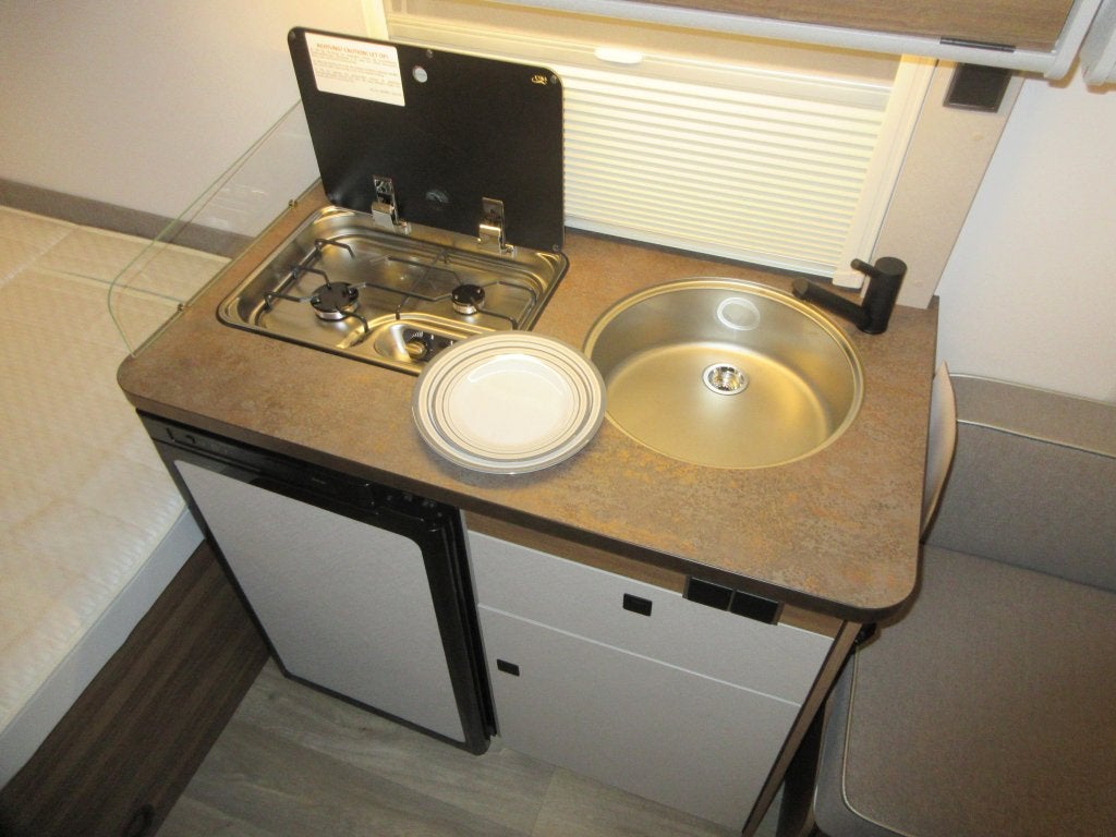 Eriba Touring 310 Smal, licht, toch ruim, Caravans en Kamperen, Overige typen, Schokbreker, Tot en met 3, 500 - 750 kg
