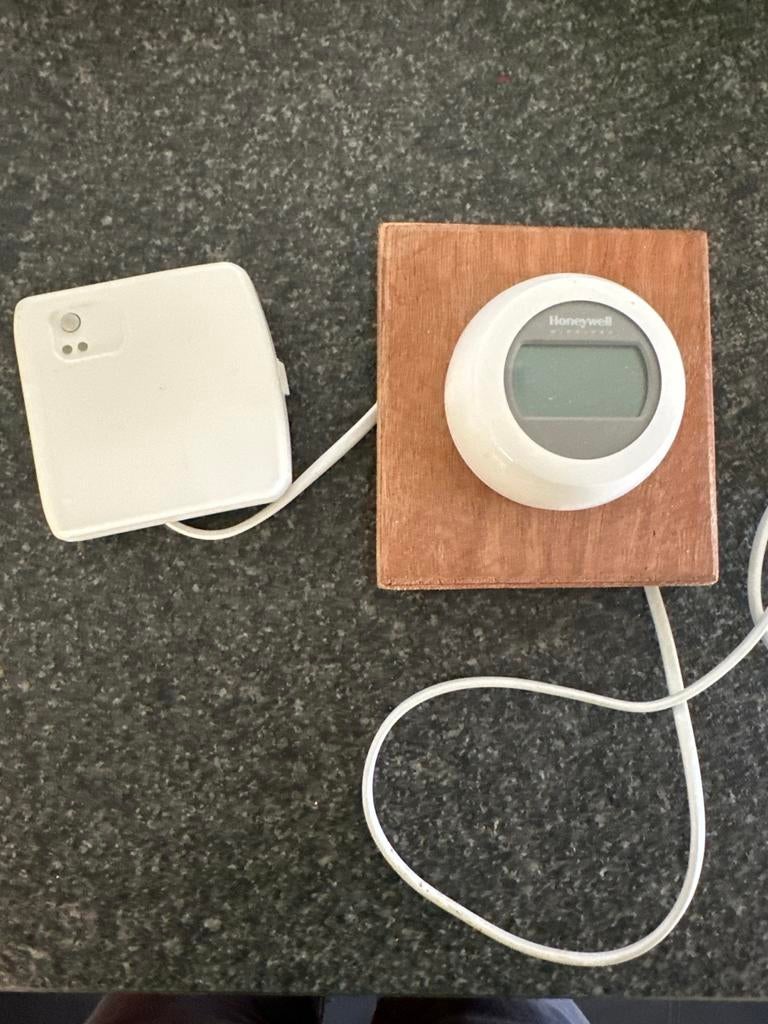 Honeywell cv thermostaat, Ophalen, Gebruikt
