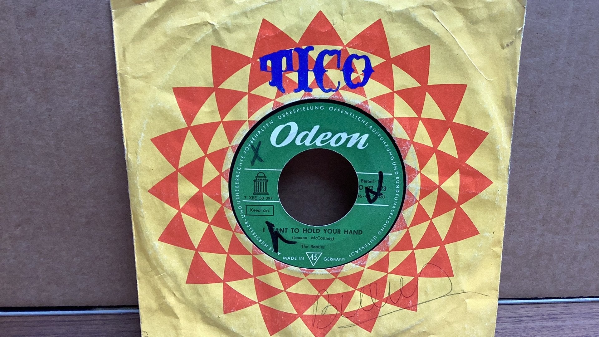 The Beatles. I want to hold your hand., Ophalen of Verzenden, Zo goed als nieuw, Pop