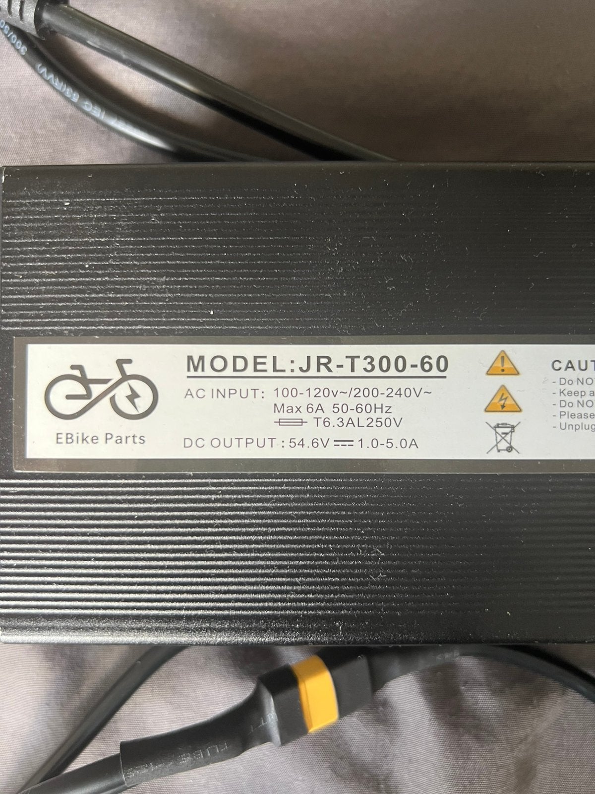 48V E-bike Accu + Oplader – €275 Euro in top conditie!, Ophalen of Verzenden, Zo goed als nieuw