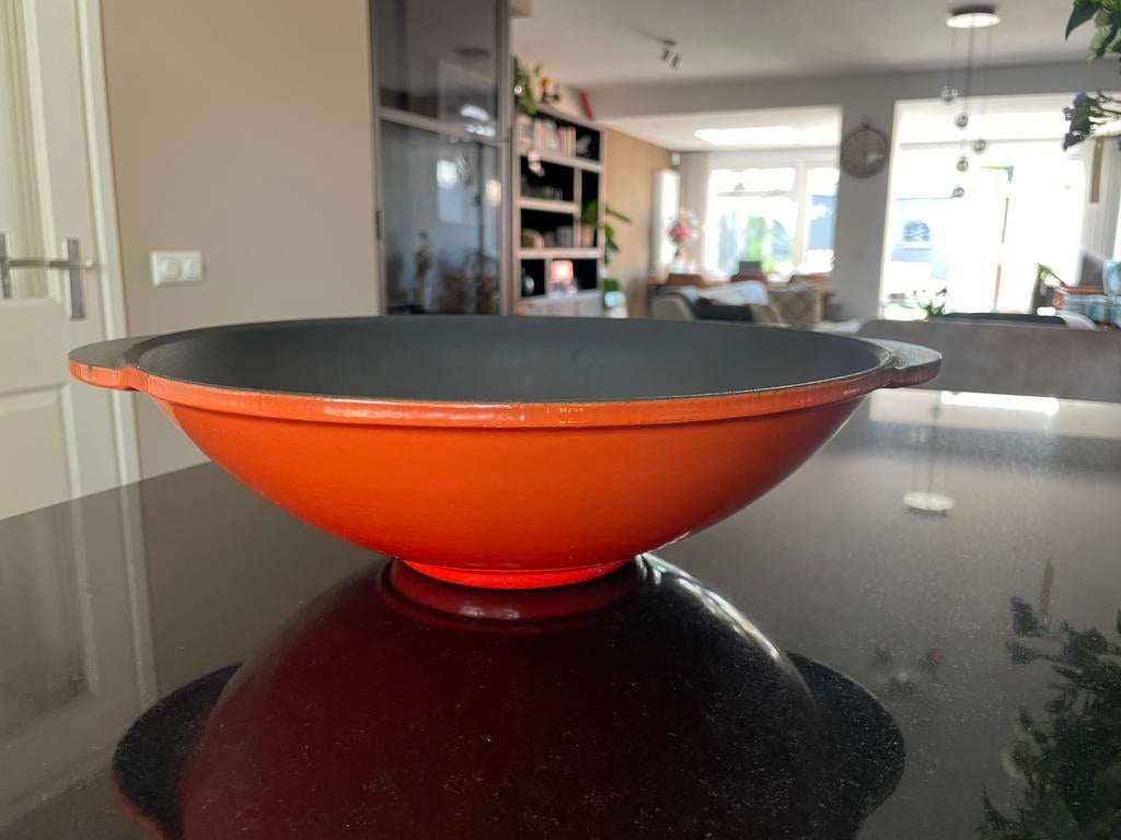 Wadjan Gietijzeren Wok 34cm - Perfect voor Roerbakken, Huis en Inrichting, Keuken | Potten en Pannen, Ophalen of Verzenden
