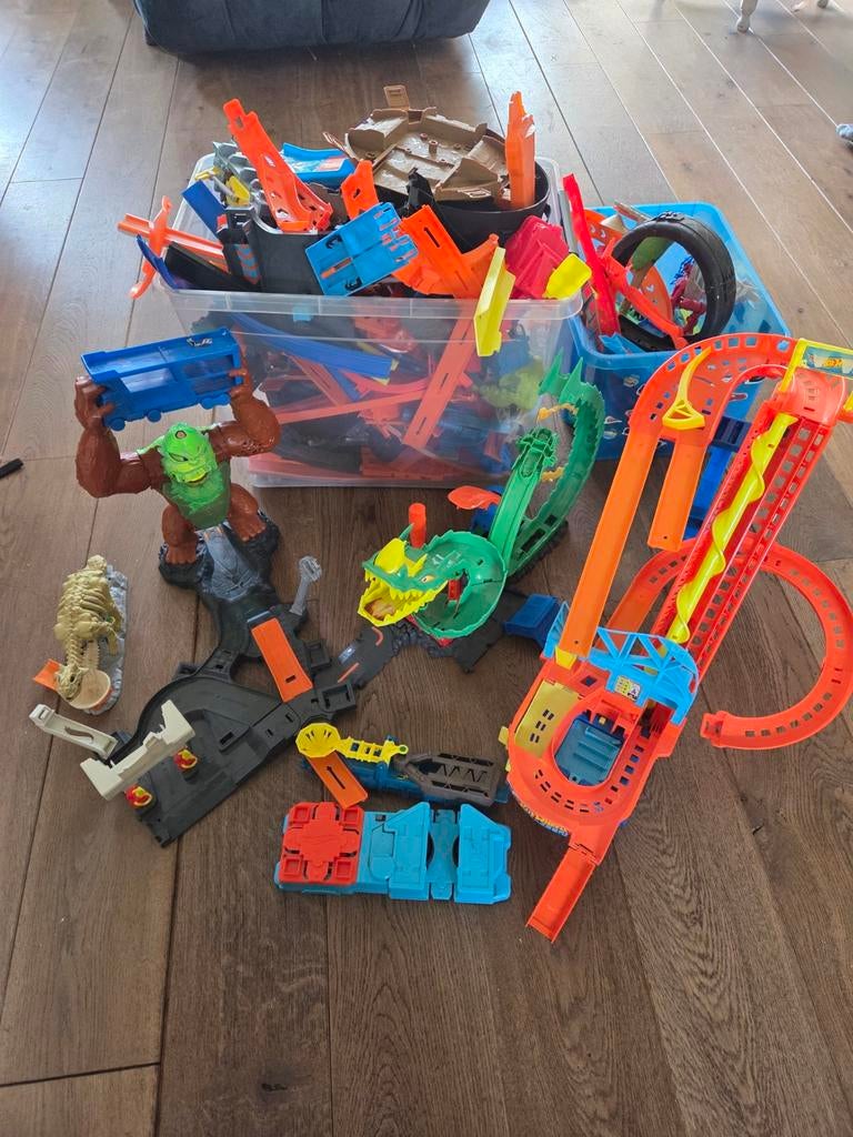 Grote Hot Wheels Set-Ultimate Garage,Gorilla en Draak, Ophalen, Hot Wheels, Elektrisch, Met looping