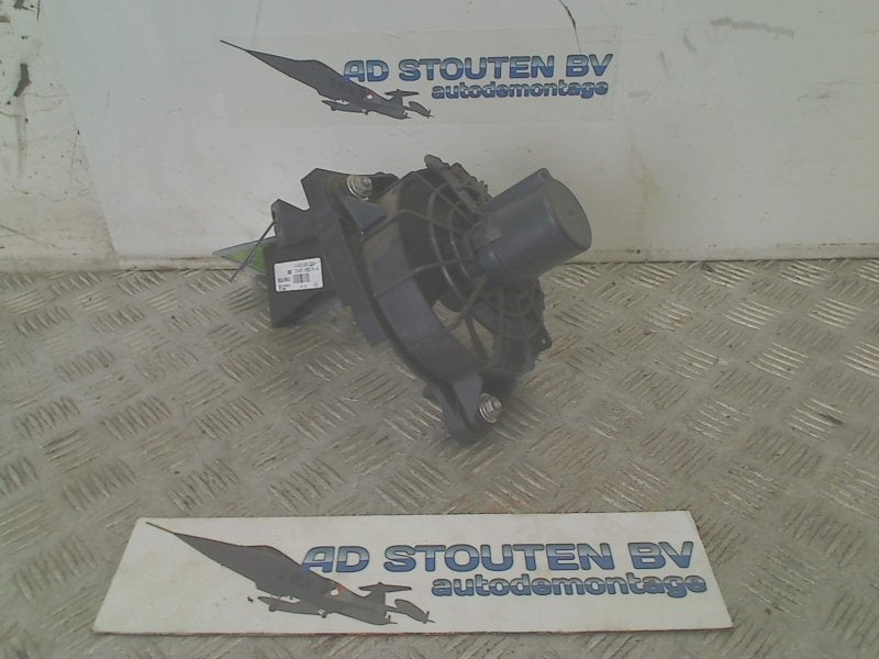 Koelventilator DYNAMO Renault Twingo III (AH) A4539062201, Gebruikt, Renault Deutschland AG, Dialog.deutschland@renault.de, Peter-Huppertz-Straße 5, Köln 51063, , Duitsland