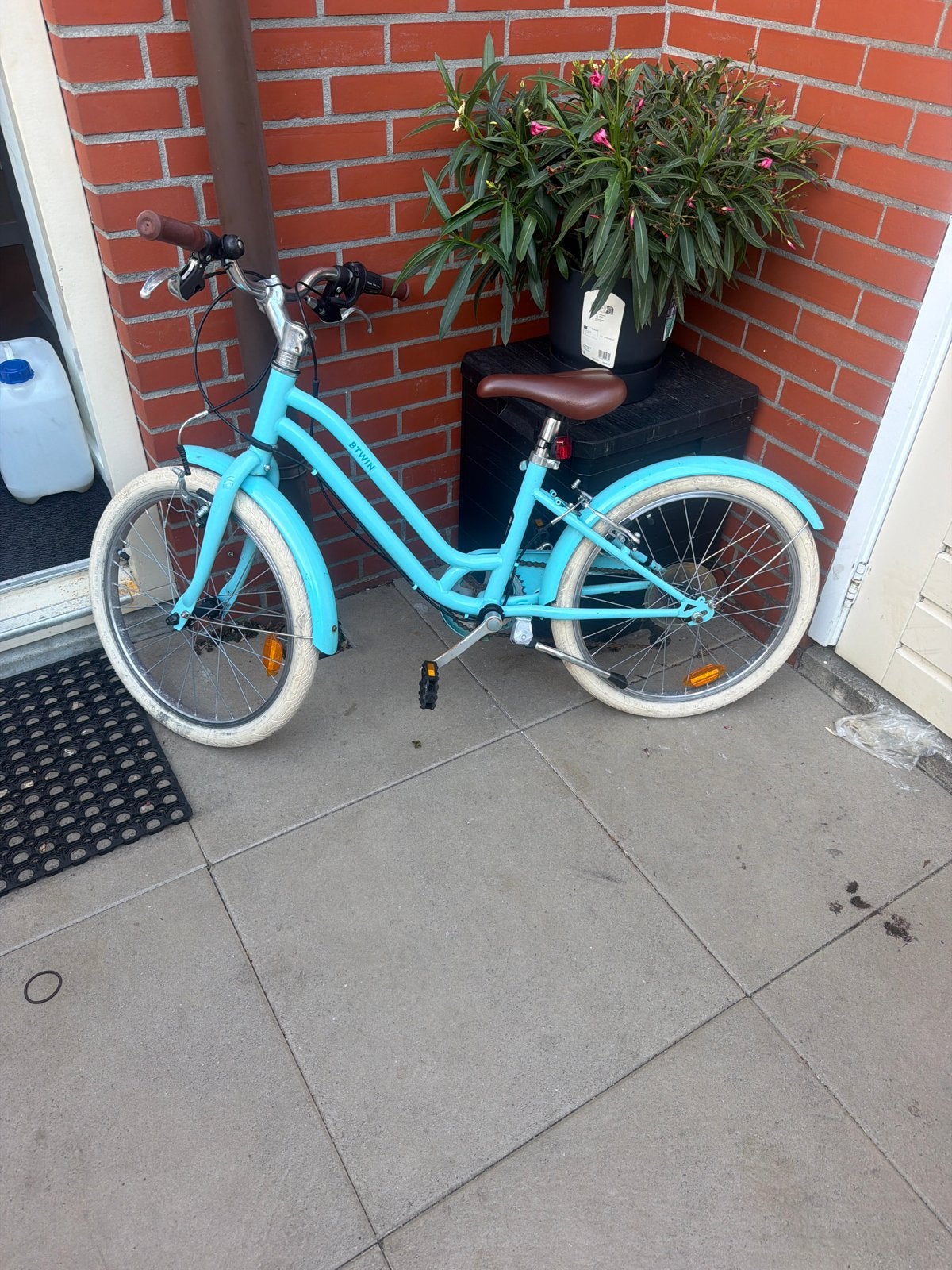 B'Twin kinderfiets 20 inch, lichtblauw, zo goed als nieuw, Ophalen of Verzenden, Zo goed als nieuw, Velgrem, 16 tot 20 inch
