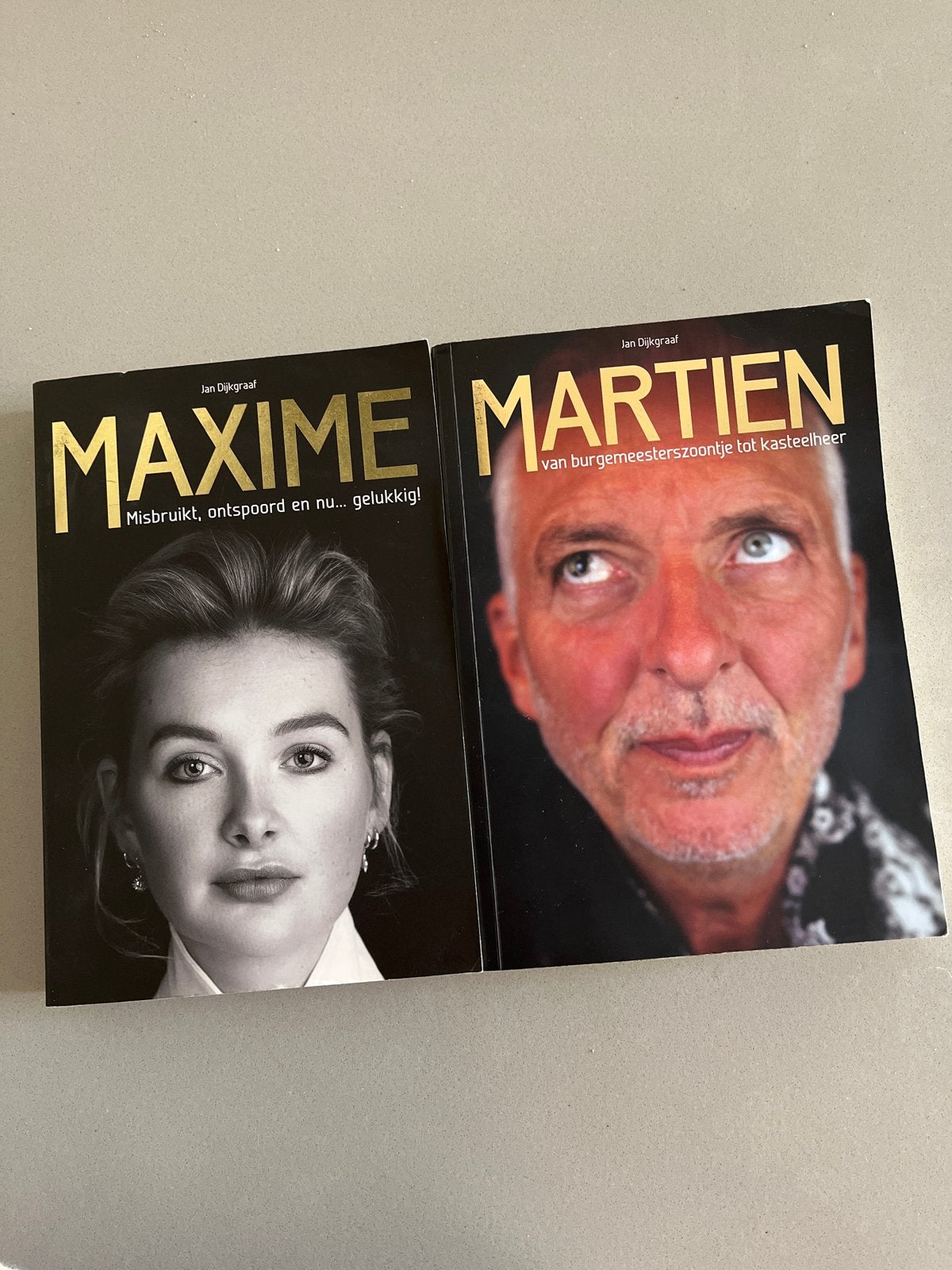 2 boeken: Maxime en Martien - Biografieën, Ophalen of Verzenden, Gelezen, Overige