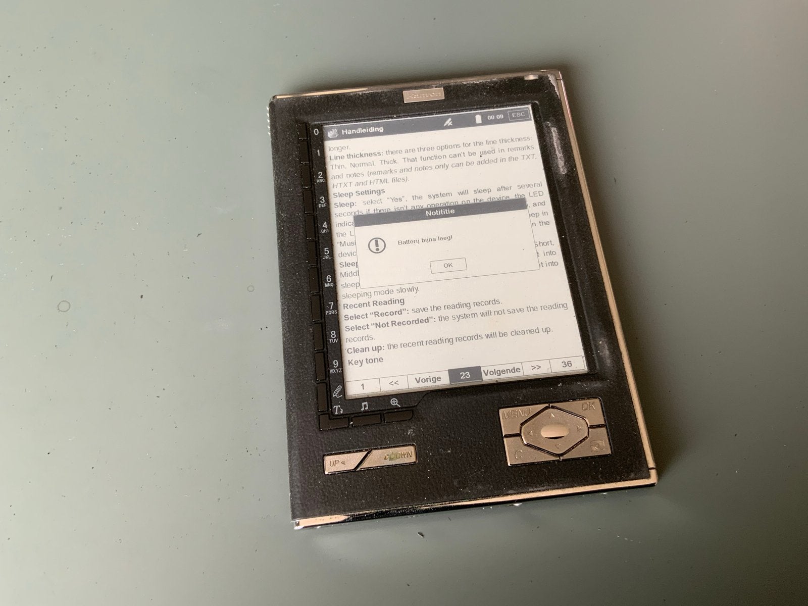 Hanvon N511 E-book Reader - Gebruikt, Computers en Software, E-readers, Gebruikt, 6 inch of minder, 4 GB of minder, Touchscreen