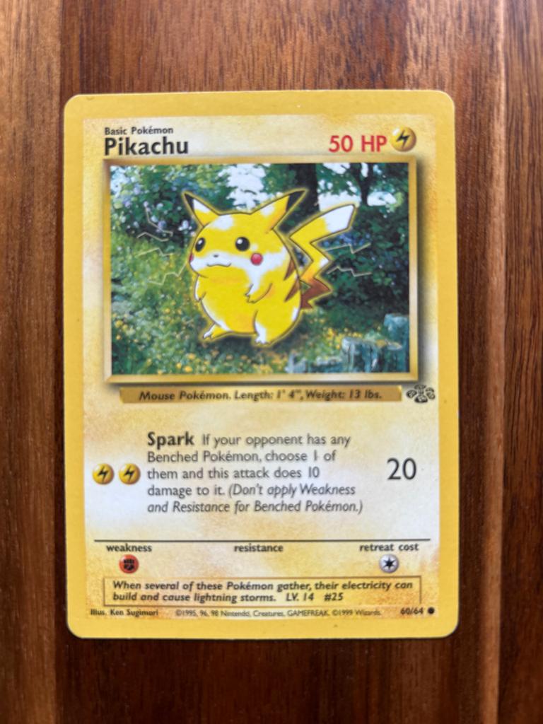 Pikachu Pokémon Kaart 60/64 Jungle Set 1999, Hobby en Vrije tijd, Verzamelkaartspellen | Pokémon, Ophalen of Verzenden, Zo goed als nieuw