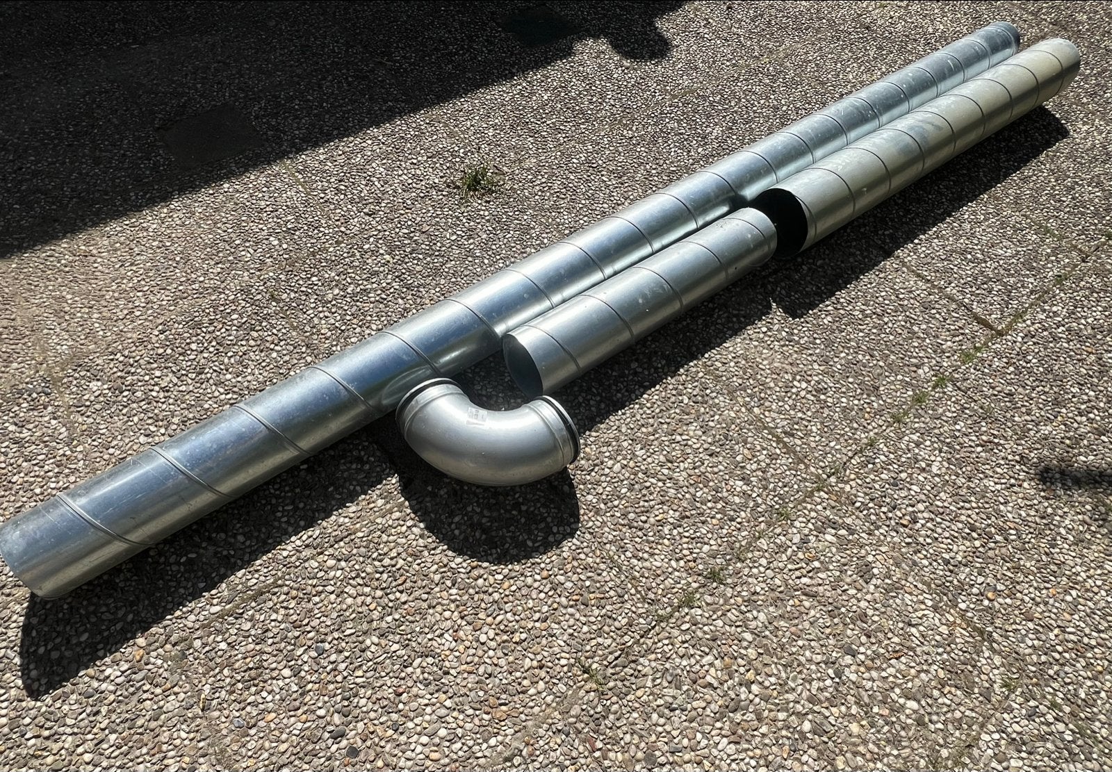 Ventilatie spiraalbuis 260cm, 1x bocht en resterende stukken, Doe-het-zelf en Verbouw, Ventilatie en Afzuiging, Ophalen, Gebruikt