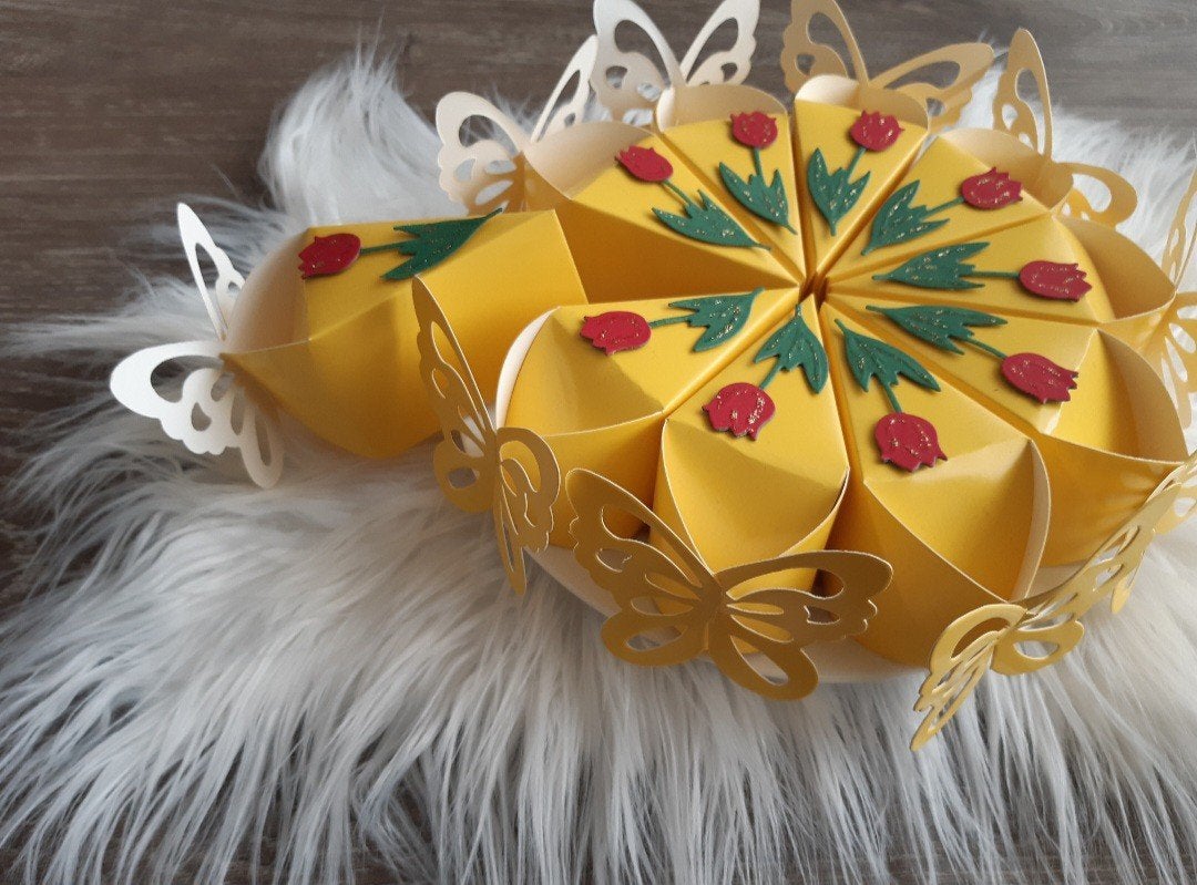 CADEAU TAART geel met rode tulpen,10 te vullen "taart"punten, Handgemaakt, Geel, Nieuw, Papier of Karton