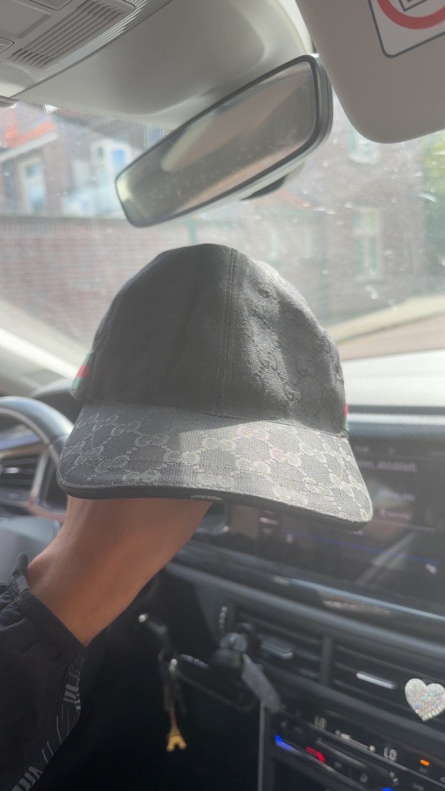 Originele zwarte gucci pet, Ophalen, Zo goed als nieuw