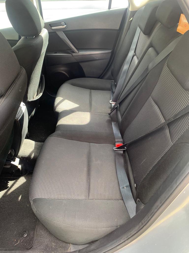 Mazda 3 1.6 Hatchback 2012 Grijs, Auto's, Voorwielaandrijving, 4 cilinders, Origineel Nederlands, Particulier