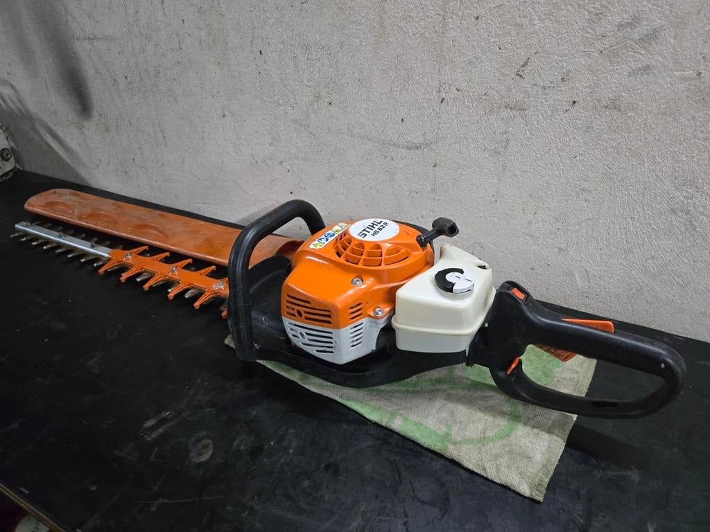 Nette Stihl HS82R heggenschaar | HS 82R | Draaibaar | 60cm, Stihl HS 82R snoeischaar 60cm, Info@stihl.nl, Gebruikt, Ophalen of Verzenden