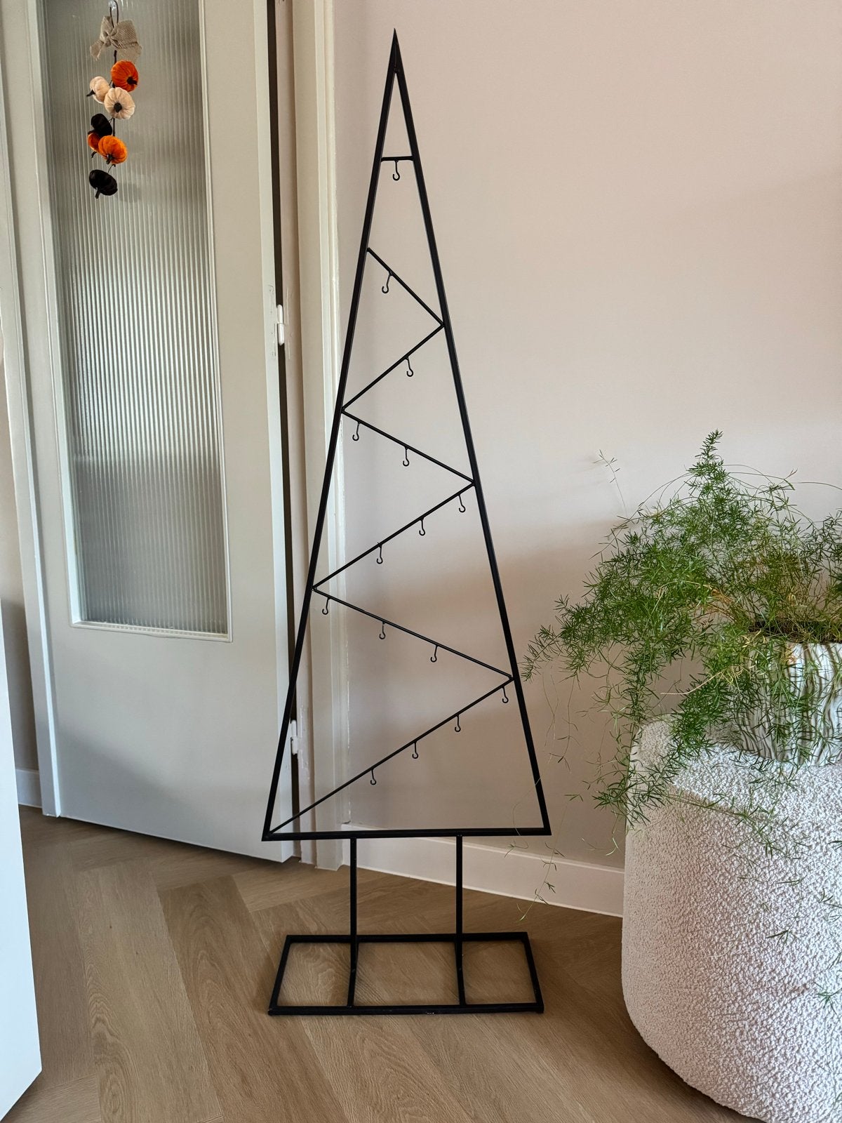 Zwart metalen decoratieve kerstboom met haakjes, Ophalen, Zwart, Zo goed als nieuw, Metaal