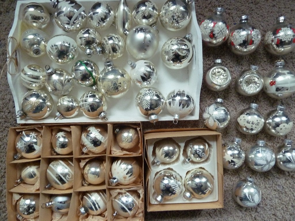 51 oude en vintage kerstballen, Diversen, Ophalen of Verzenden, Gebruikt
