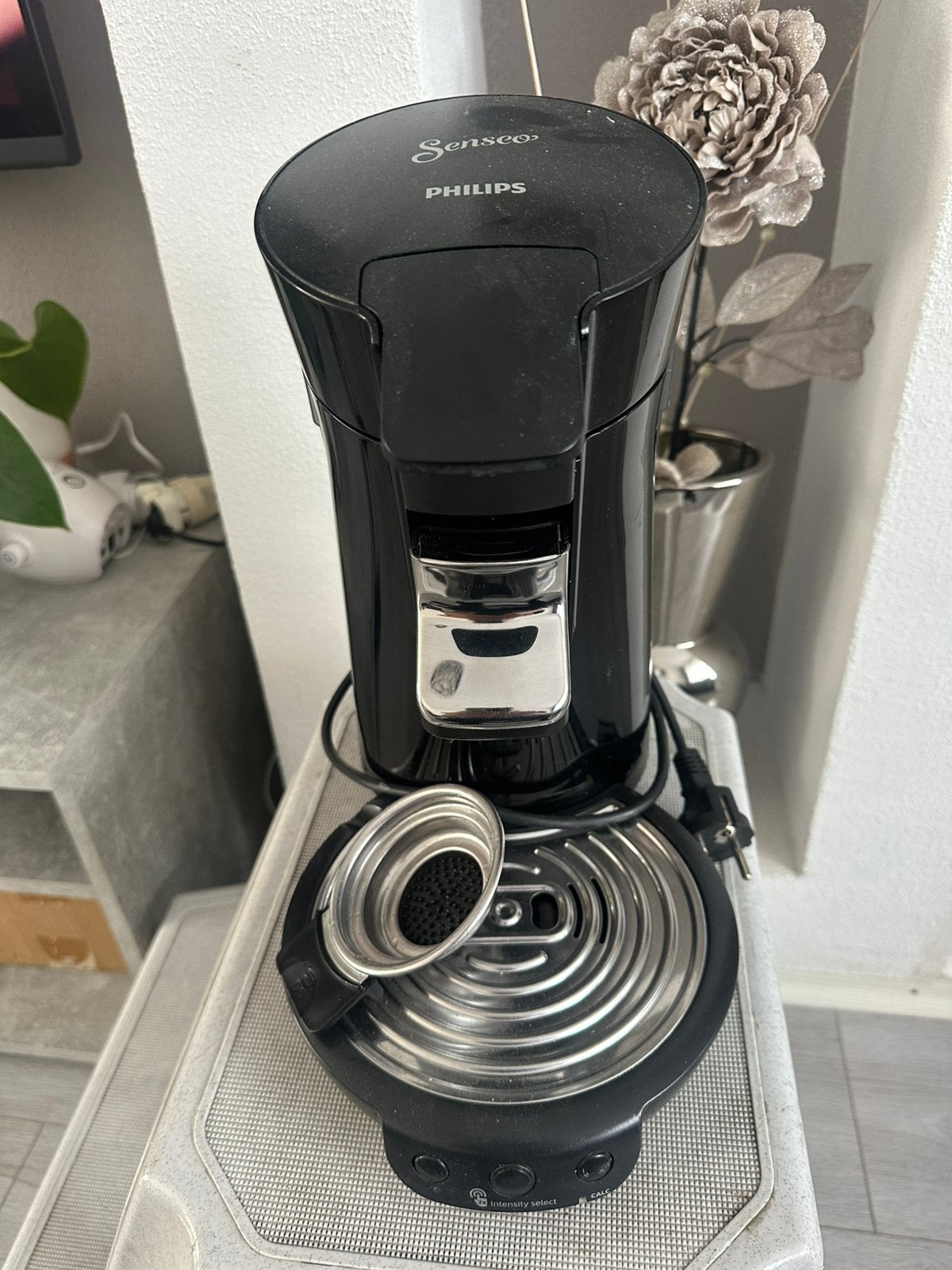 Te koop: Philips Senseo koffiezetapparaati –weinig gebruikt, Ophalen of Verzenden, Zo goed als nieuw, Koffiemachine