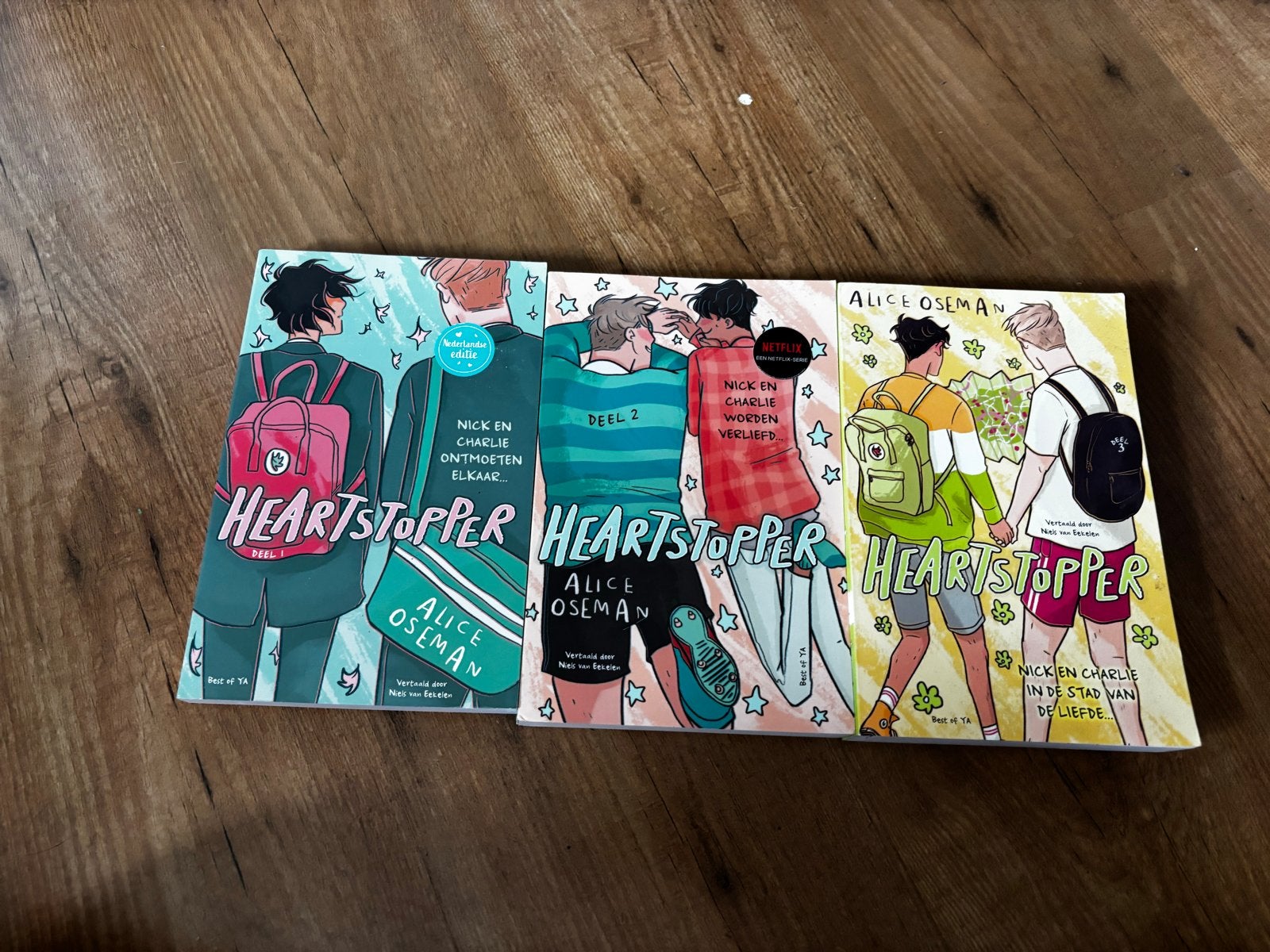 Heartstopper Boekenreeks - Deel 1, 2 en 3, Boeken, Ophalen of Verzenden, Gelezen, Nederland