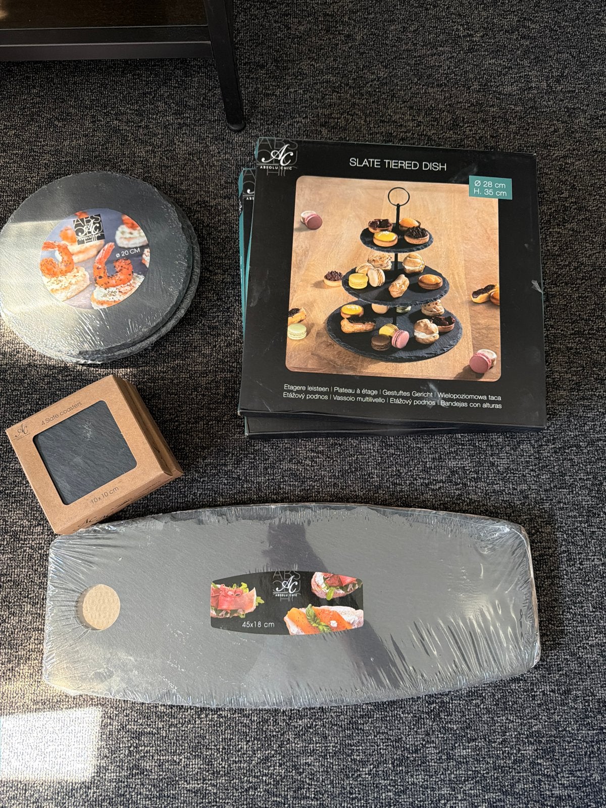 Nieuw: Leistenen serveerplanken, onderzetters en etagère, Ophalen of Verzenden, Nieuw, Etagère, Steen/keramiek