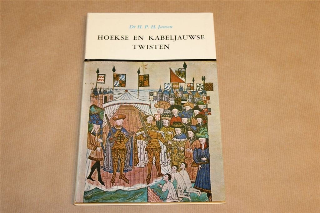Hoekse en Kabeljauwse Twisten — Vintage 1966, Ophalen of Verzenden, Gelezen, Europa
