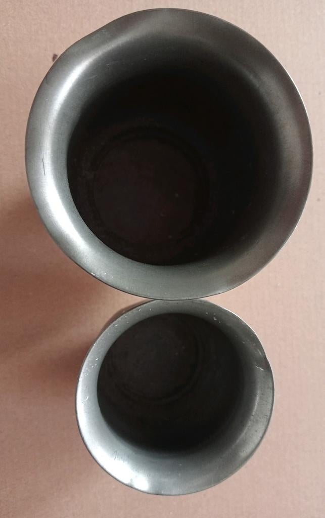 2 bekers-vaasjes Tin, Ophalen of Verzenden