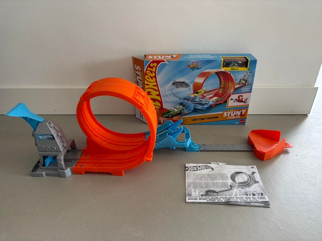 Hot Wheels Loop Stunt Champion Set racebaan nagenoeg nieuw!, Ophalen of Verzenden, Handmatig, Hot Wheels